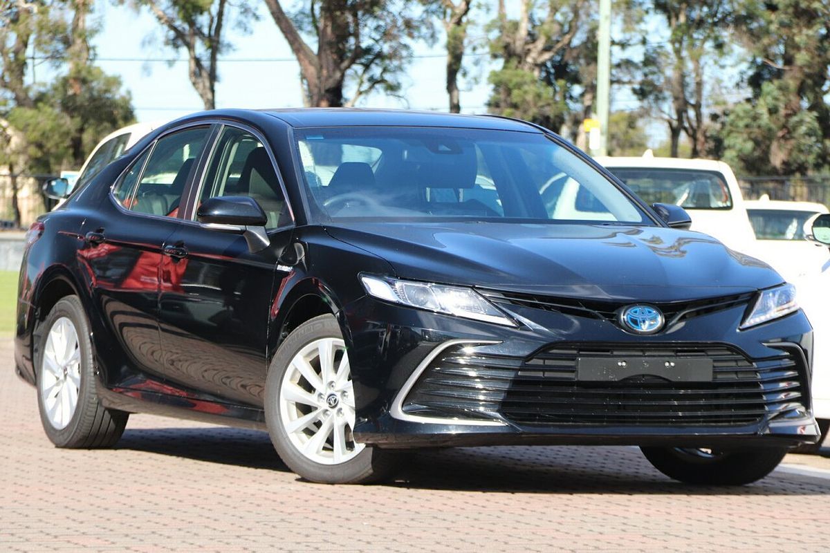 2024 Toyota Camry Ascent AXVH70R