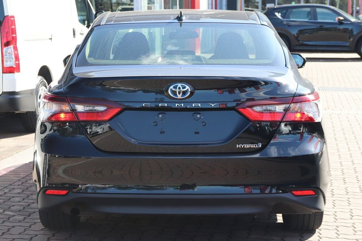 2024 Toyota Camry Ascent AXVH70R