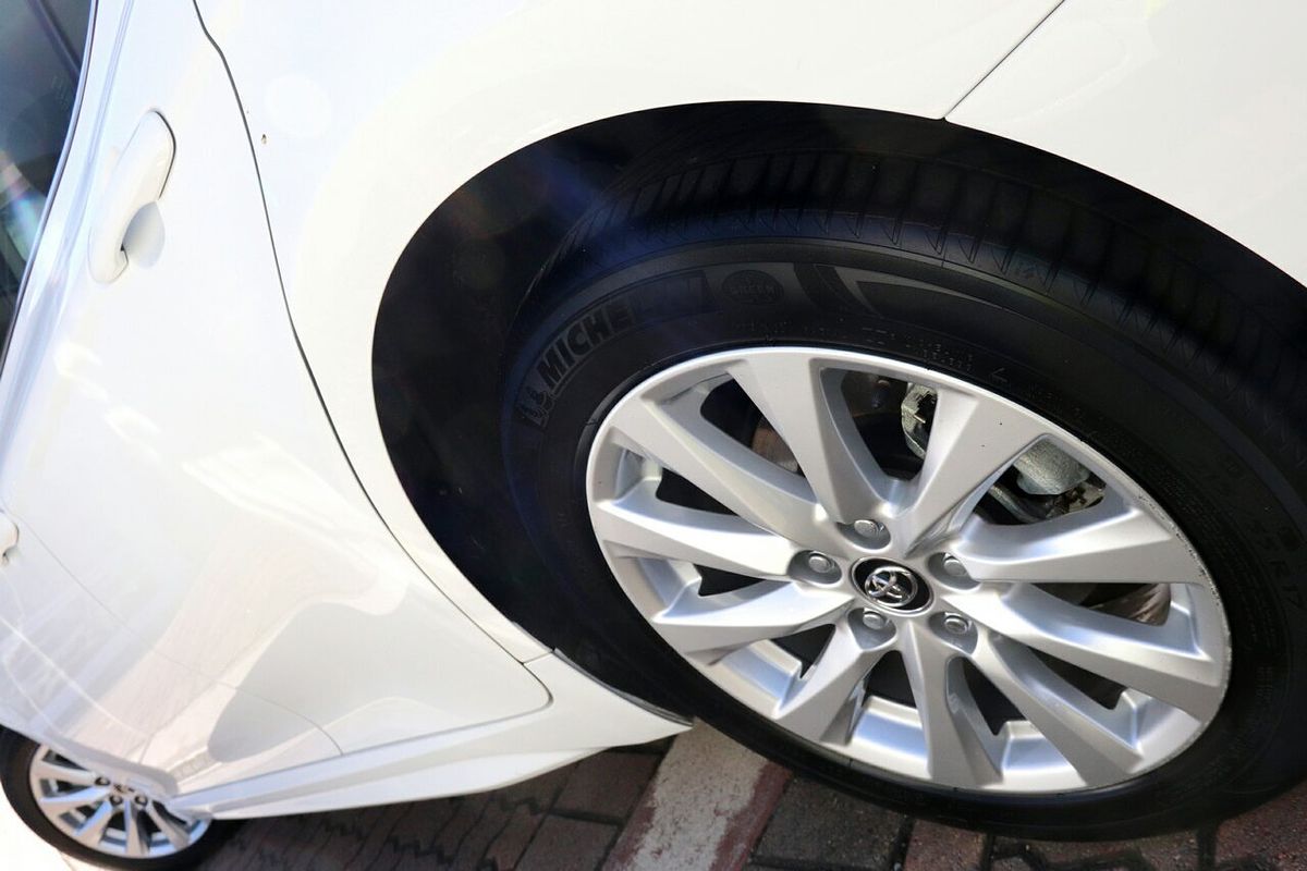 2019 Toyota Camry Ascent Sport AXVH71R