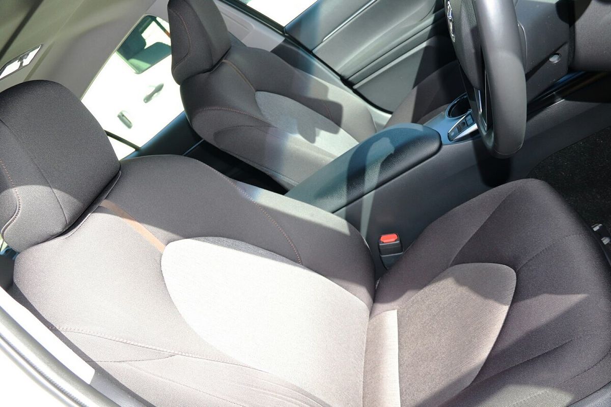 2019 Toyota Camry Ascent Sport AXVH71R