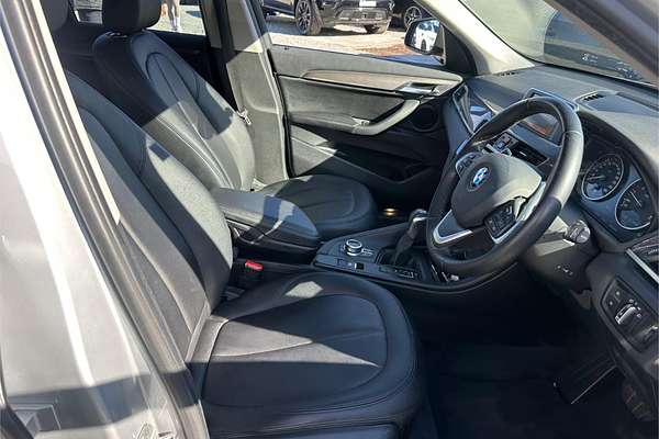 2016 BMW X1 sDrive20i F48