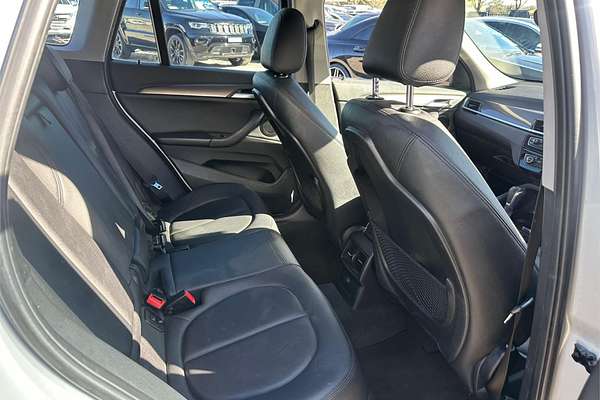 2016 BMW X1 sDrive20i F48