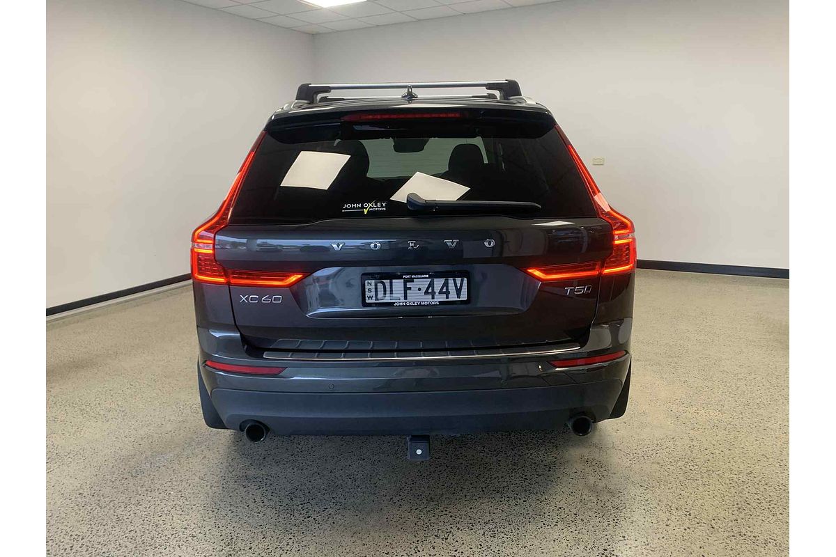 2021 Volvo XC60 T5 Momentum