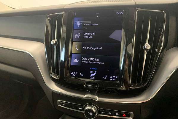 2021 Volvo XC60 T5 Momentum