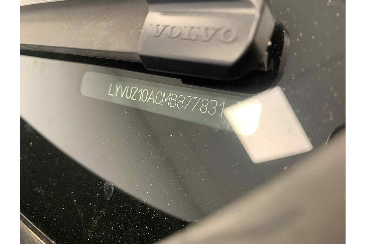 2021 Volvo XC60 T5 Momentum