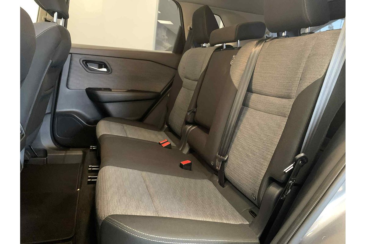 2023 Nissan X-TRAIL ST T33