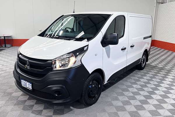 2022 Mitsubishi Express GLX SN LWB
