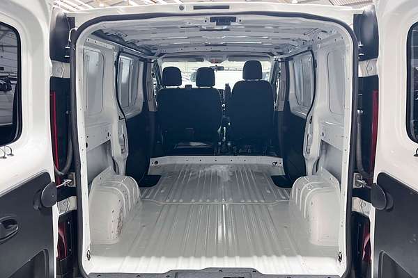 2022 Mitsubishi Express GLX SN LWB