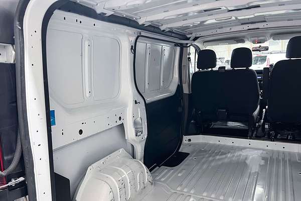 2022 Mitsubishi Express GLX SN LWB