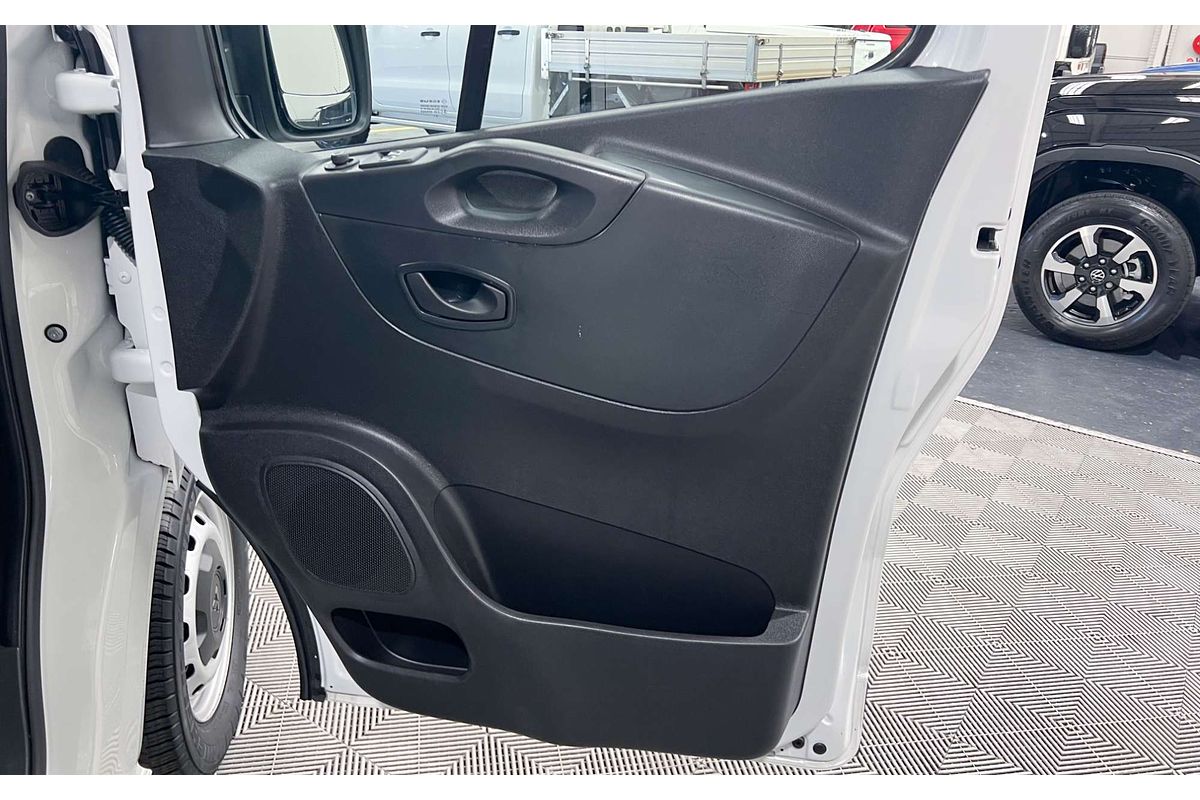 2022 Mitsubishi Express GLX SN LWB