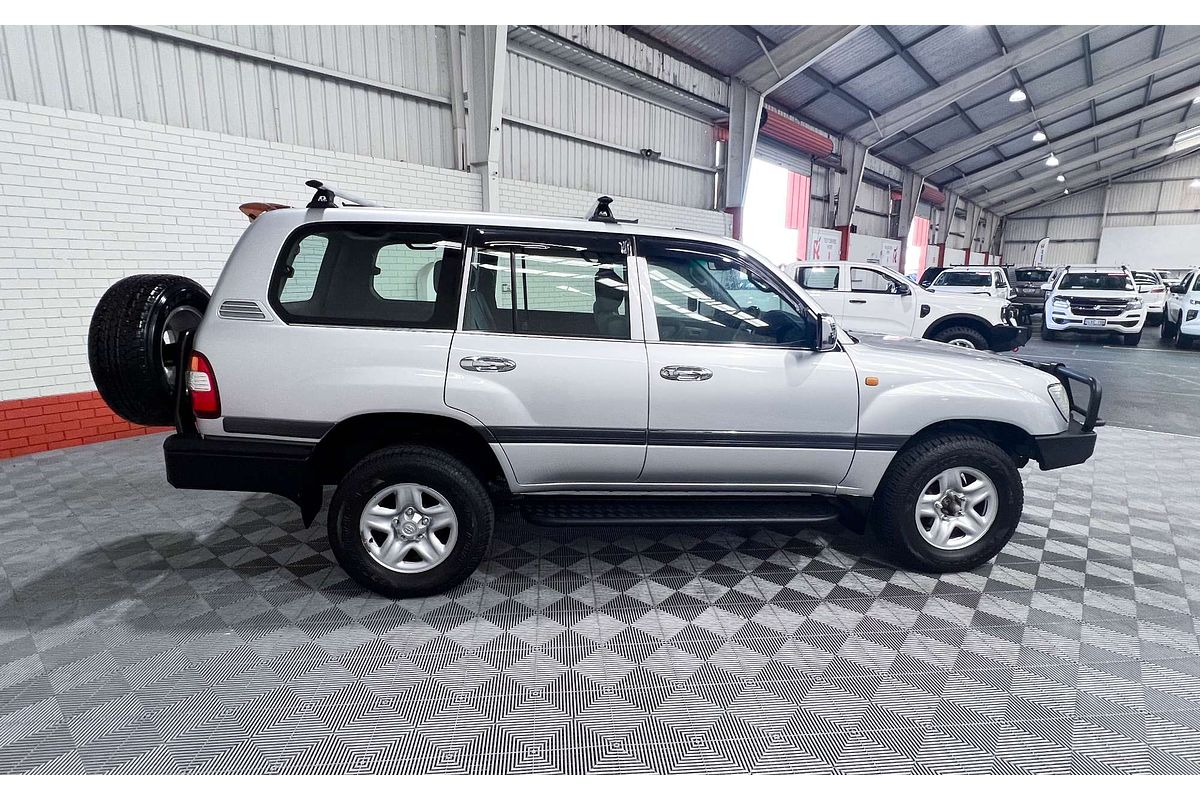 2007 Toyota Landcruiser GXL UZJ100R