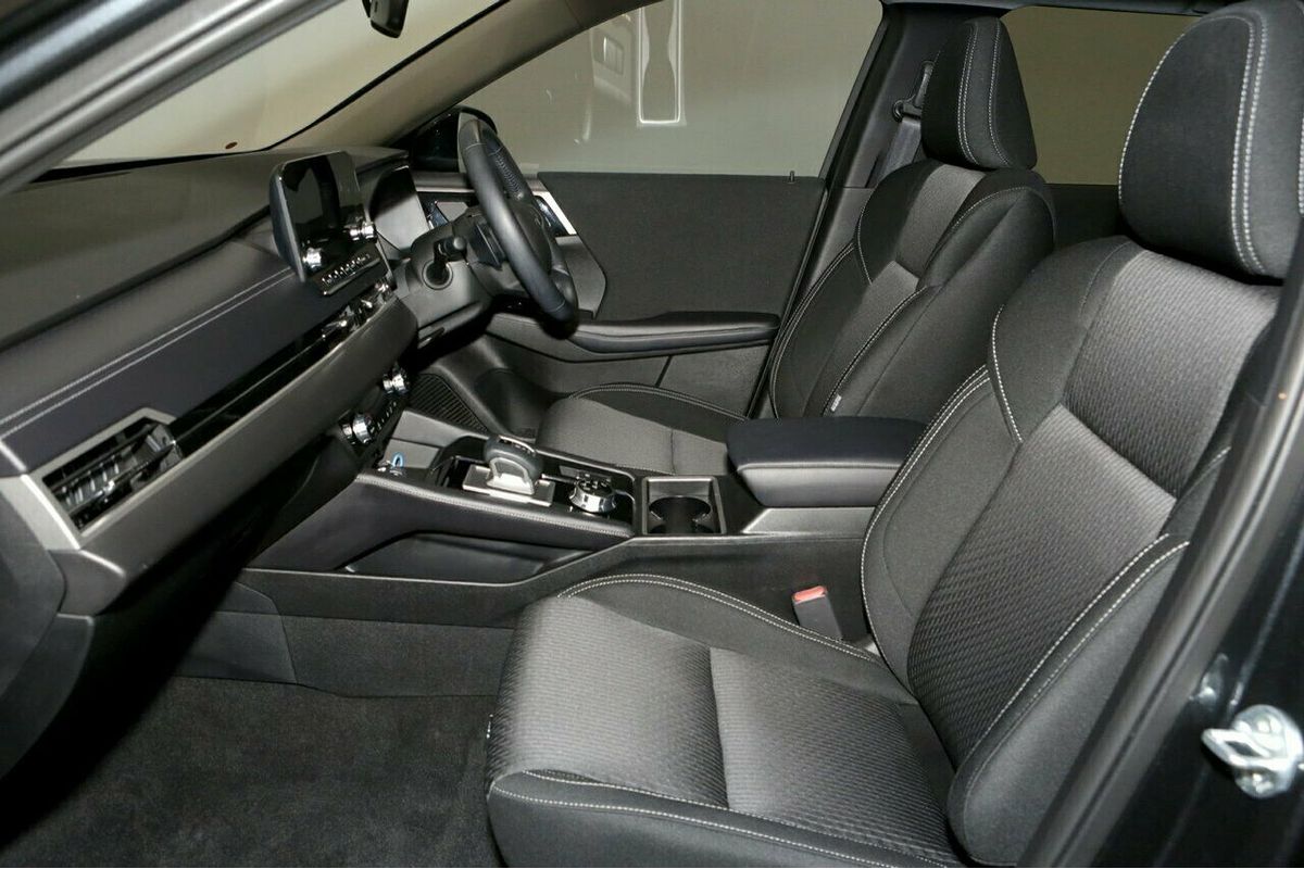 2024 Mitsubishi Outlander LS ZM