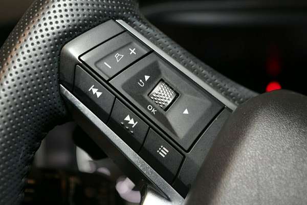 2024 Mitsubishi Outlander LS ZM