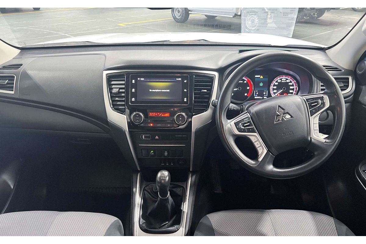 2019 Mitsubishi Triton GLX+ MR 4X4