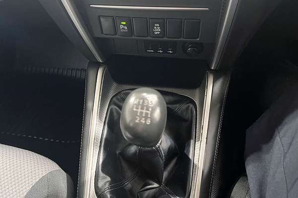 2019 Mitsubishi Triton GLX+ MR 4X4