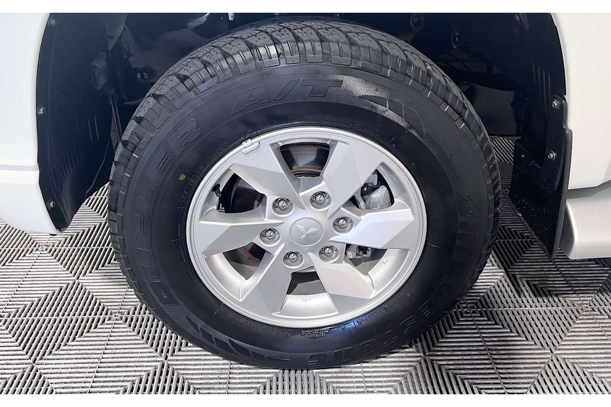 2019 Mitsubishi Triton GLX+ MR 4X4