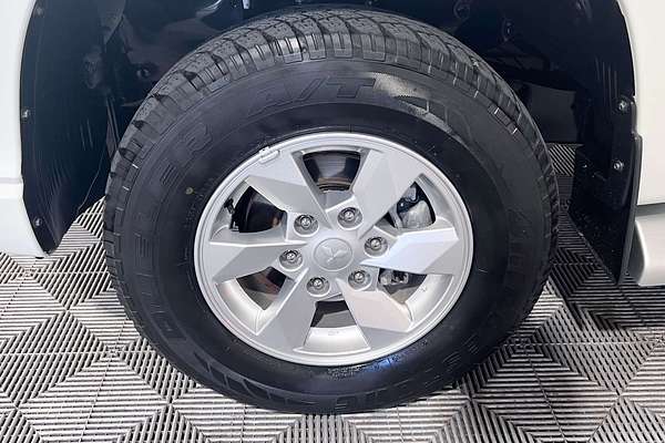 2019 Mitsubishi Triton GLX+ MR 4X4