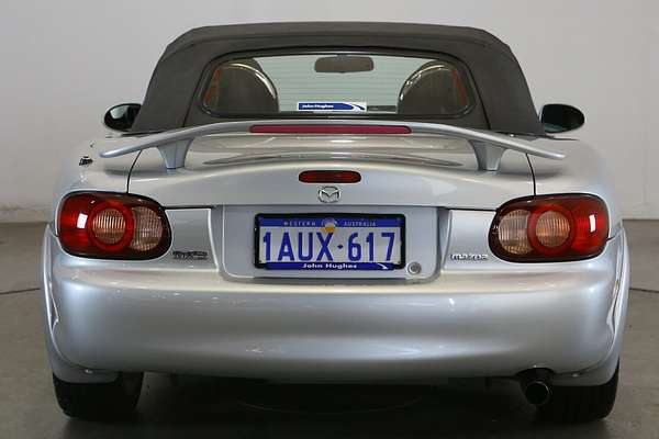 2000 Mazda MX-5 NB Series 1