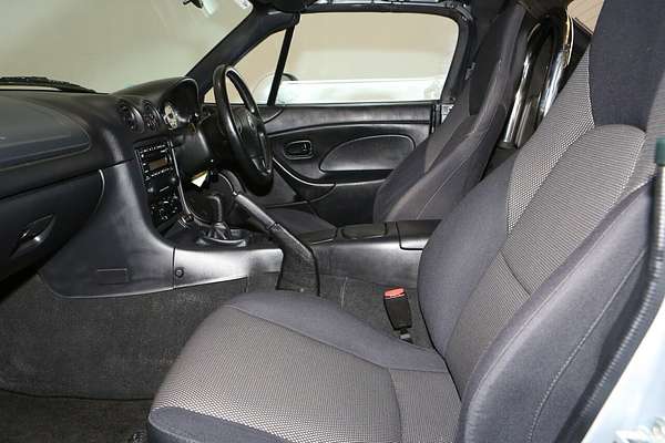 2000 Mazda MX-5 NB Series 1