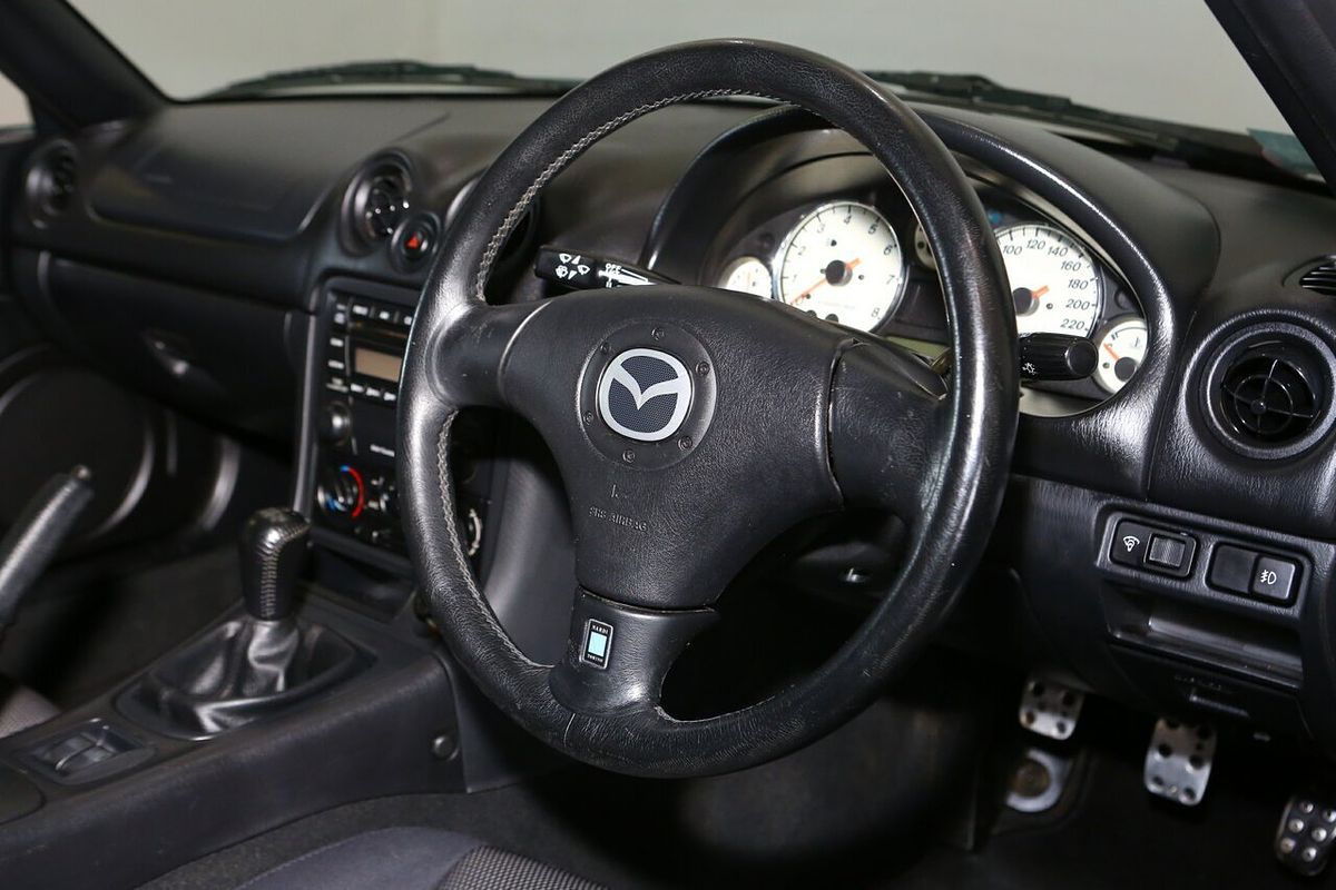 2000 Mazda MX-5 NB Series 1