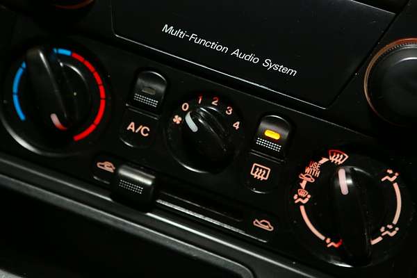 2000 Mazda MX-5 NB Series 1