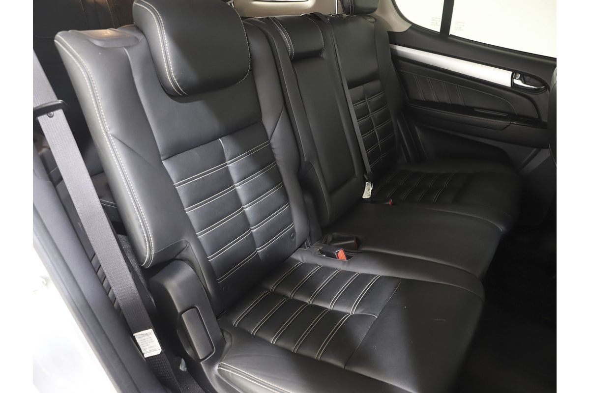 2018 Isuzu MU-X LS-T