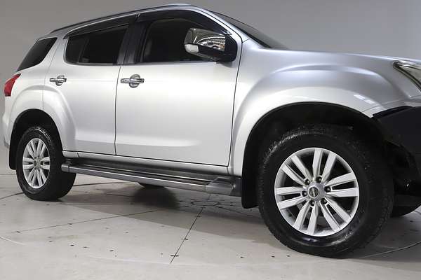2018 Isuzu MU-X LS-T