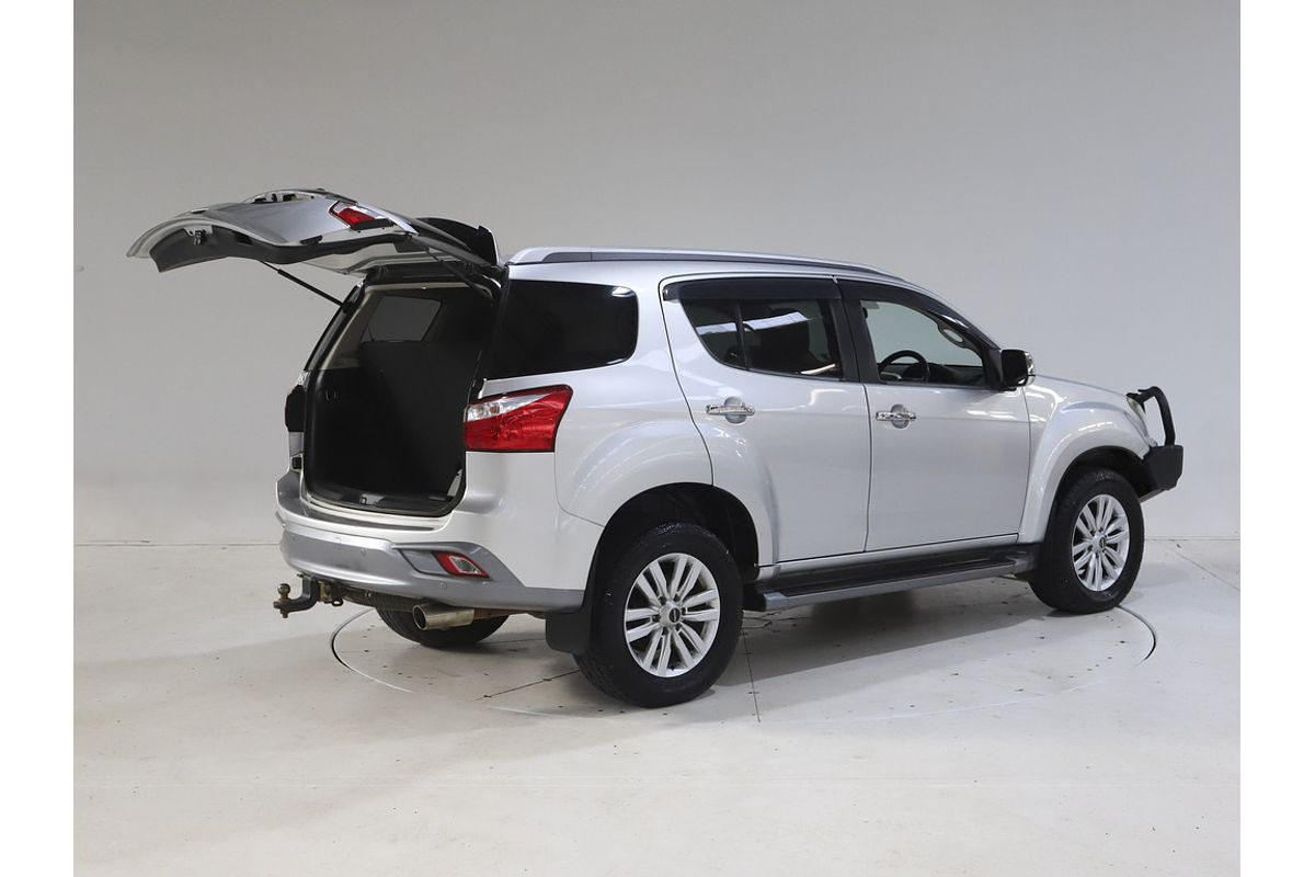 2018 Isuzu MU-X LS-T
