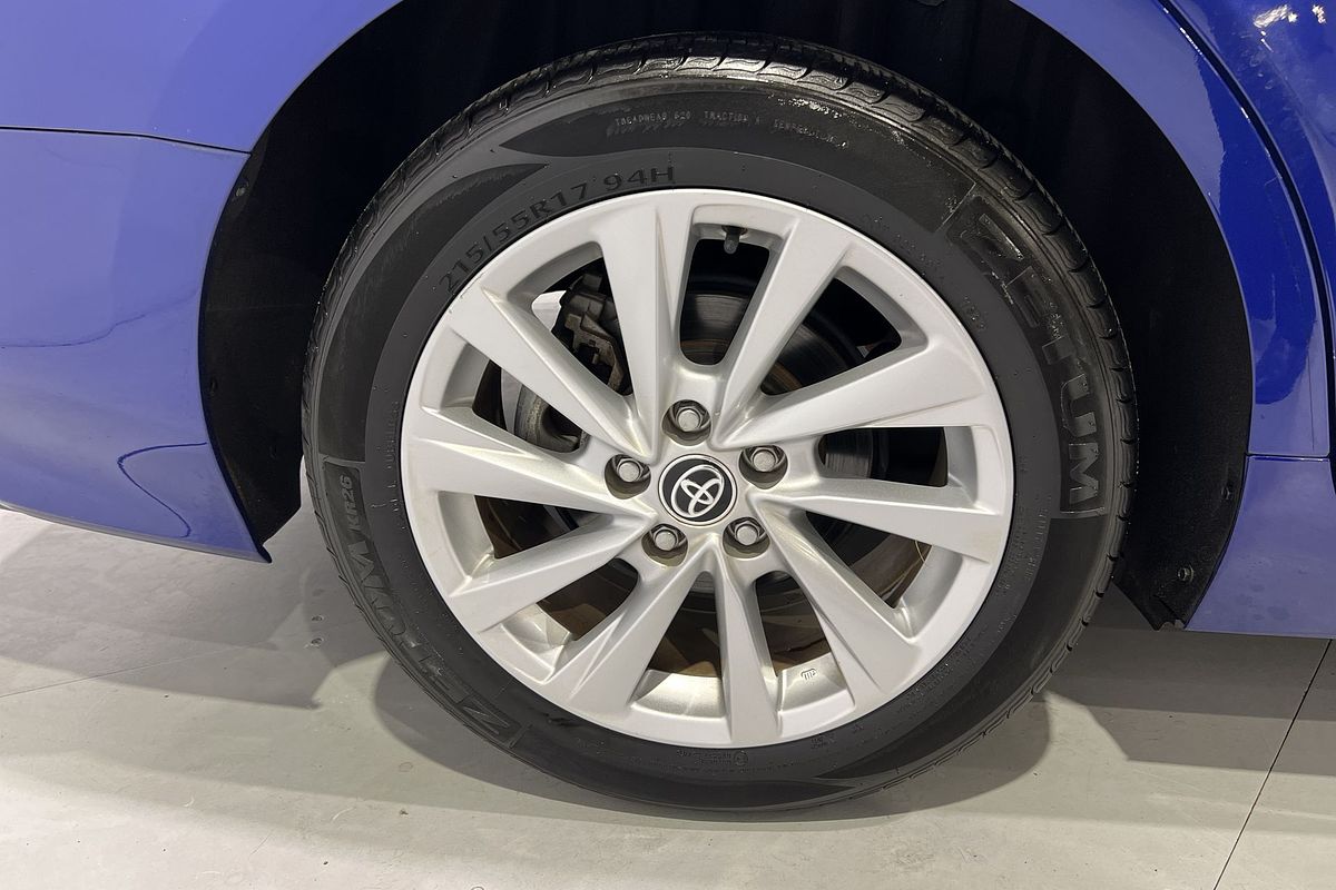 2022 Toyota Camry Ascent AXVH70R