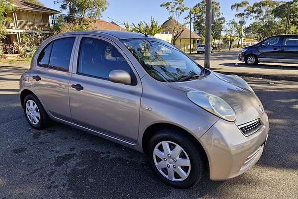 2010 Nissan Micra K12