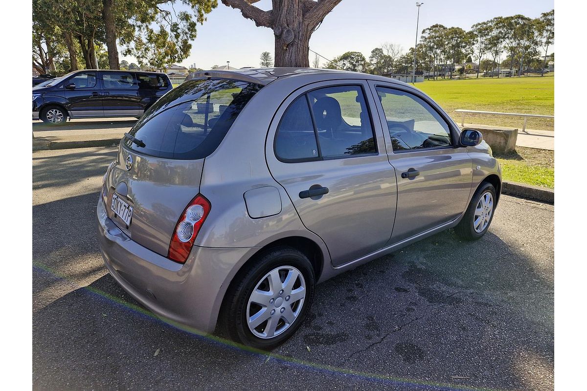 2010 Nissan Micra K12