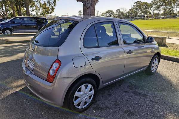 2010 Nissan Micra K12