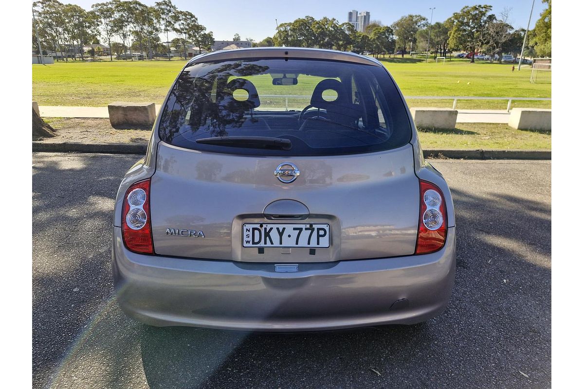 2010 Nissan Micra K12