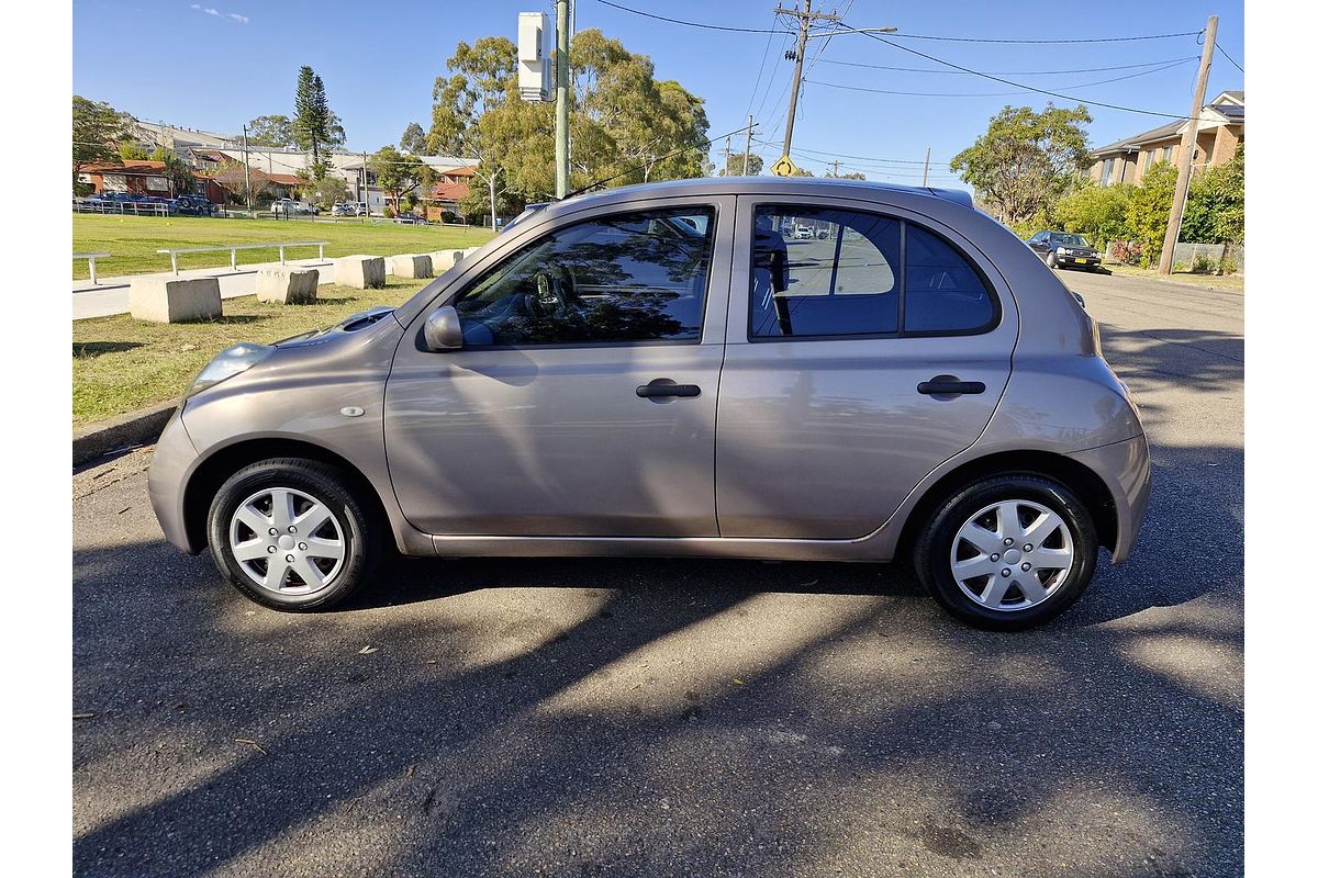 2010 Nissan Micra K12