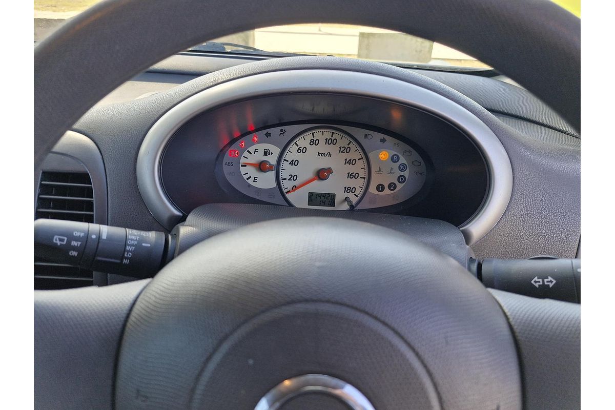 2010 Nissan Micra K12