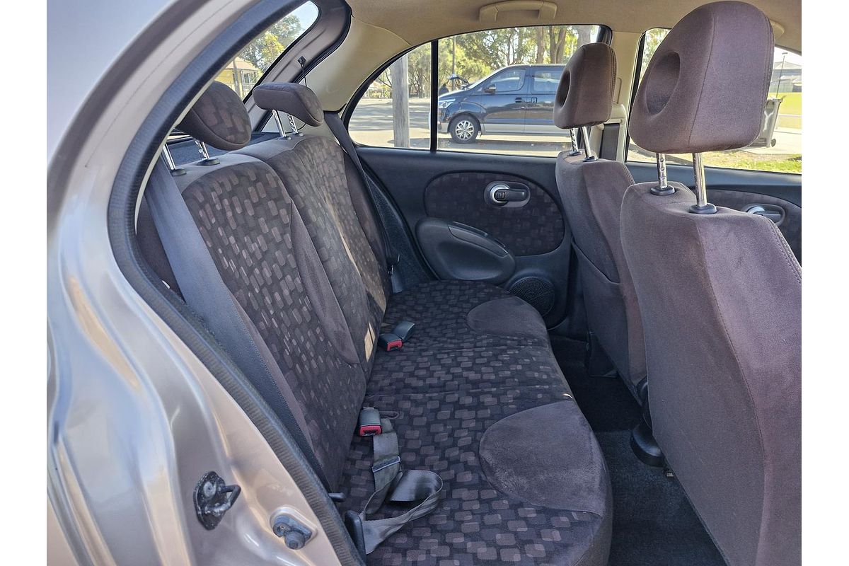 2010 Nissan Micra K12