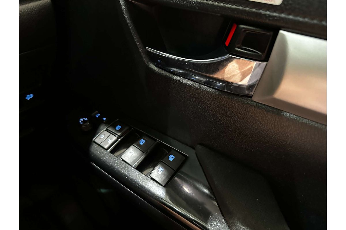 2018 Toyota Hilux SR5 GUN126R 4X4