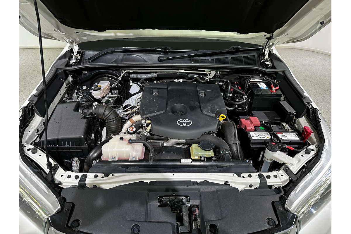 2018 Toyota Hilux SR5 GUN126R 4X4