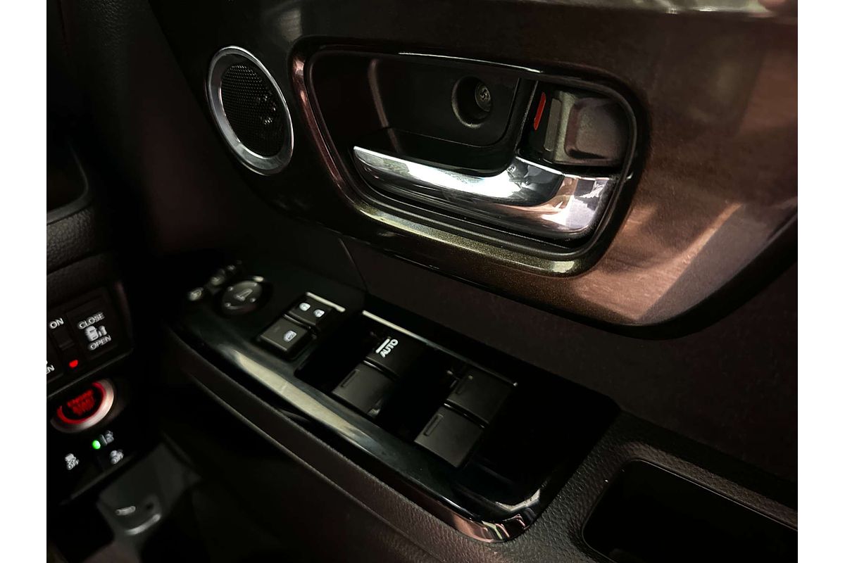 2020 Honda N-Box Custom G L Turbo Honda Sensing JF3