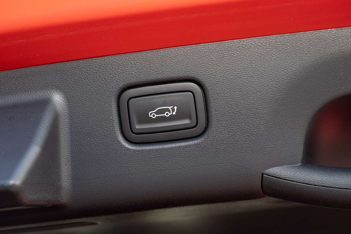 2024 Hyundai Kona Premium N Line SX2.V1