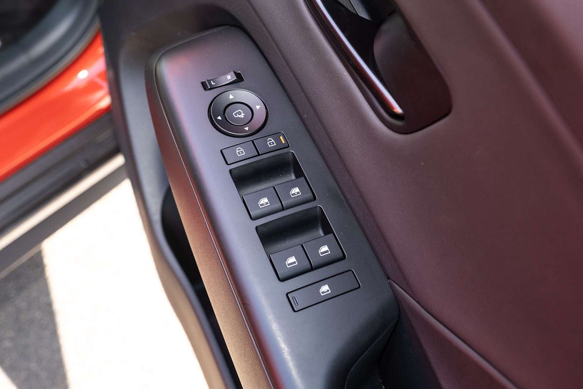 2024 Hyundai Kona Premium N Line SX2.V1