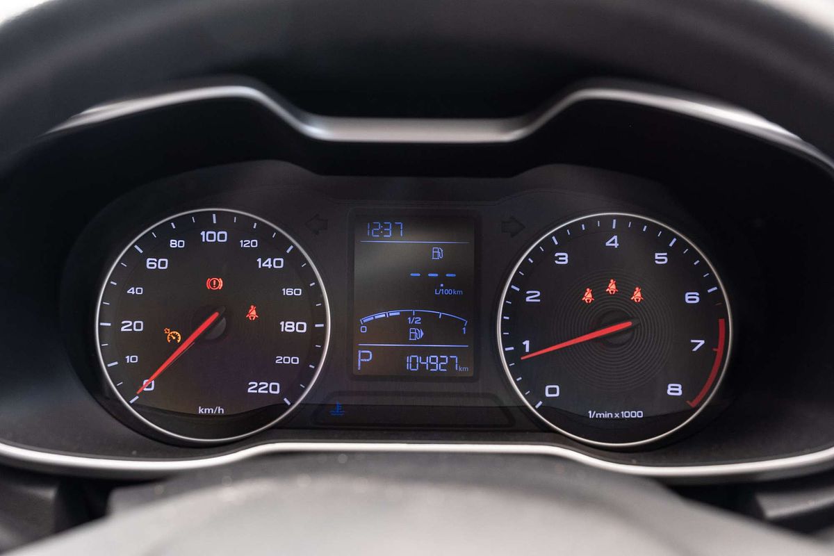 2020 MG ZS Essence AZS1
