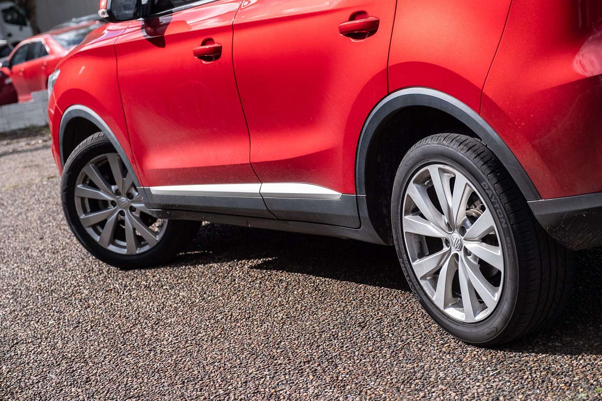 2020 MG ZS Essence AZS1
