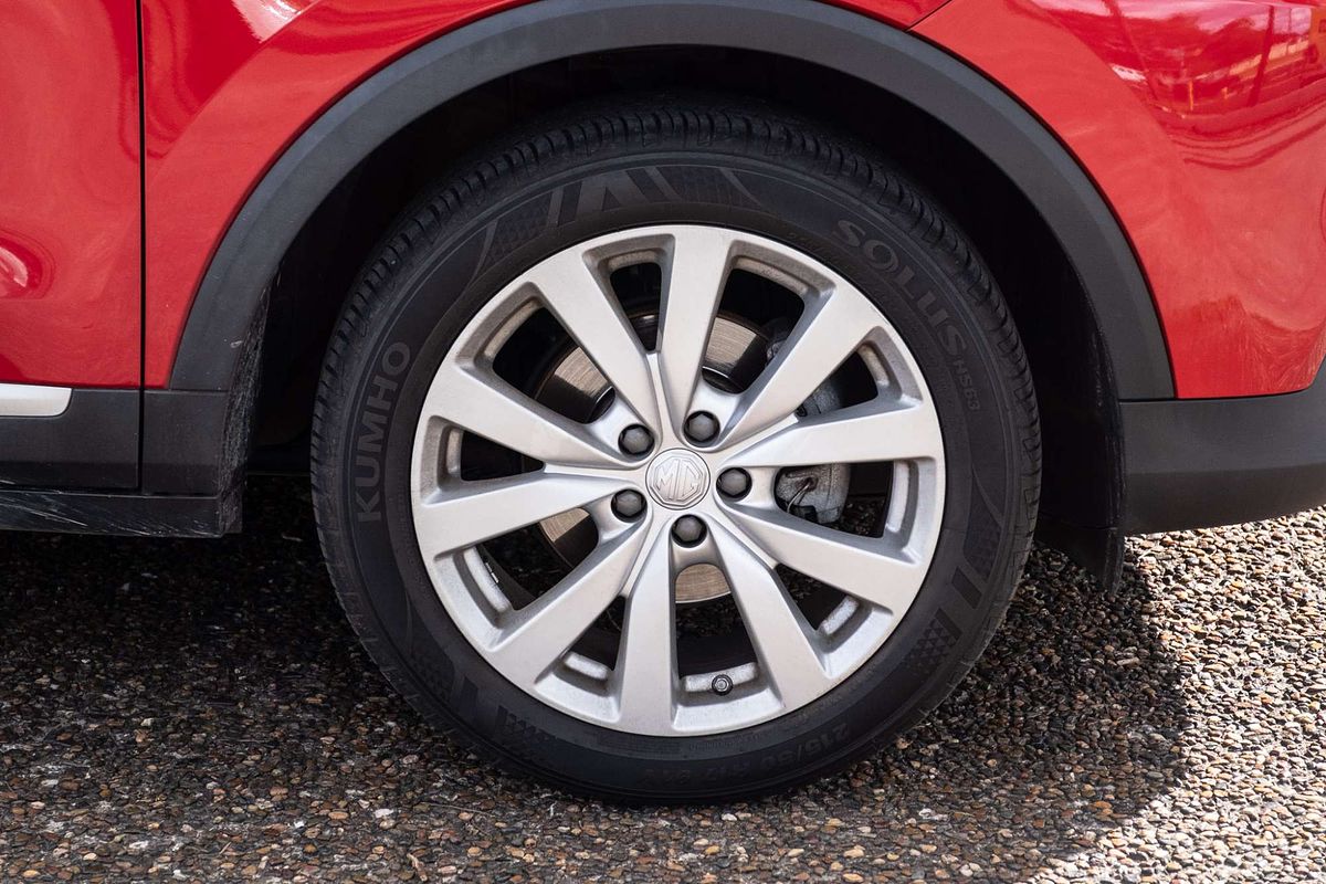 2020 MG ZS Essence AZS1