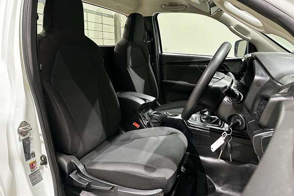 2020 Isuzu D-MAX SX High Ride  Rear Wheel Drive