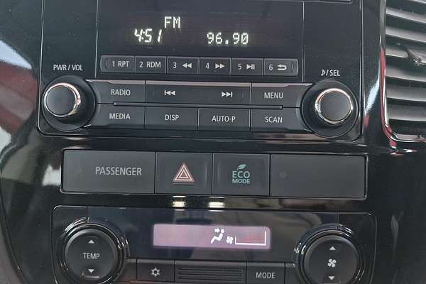 2013 Mitsubishi Outlander ES ZJ