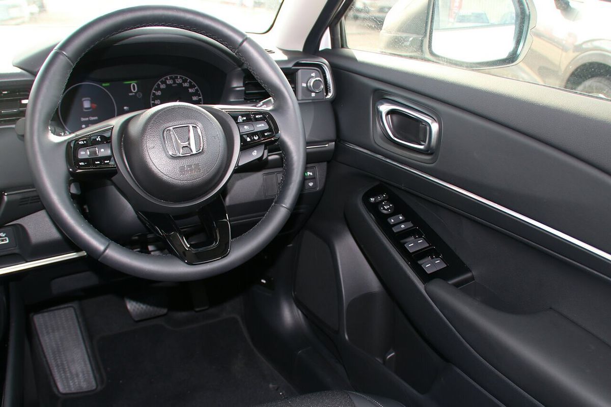 2023 Honda HR-V e:HEV L