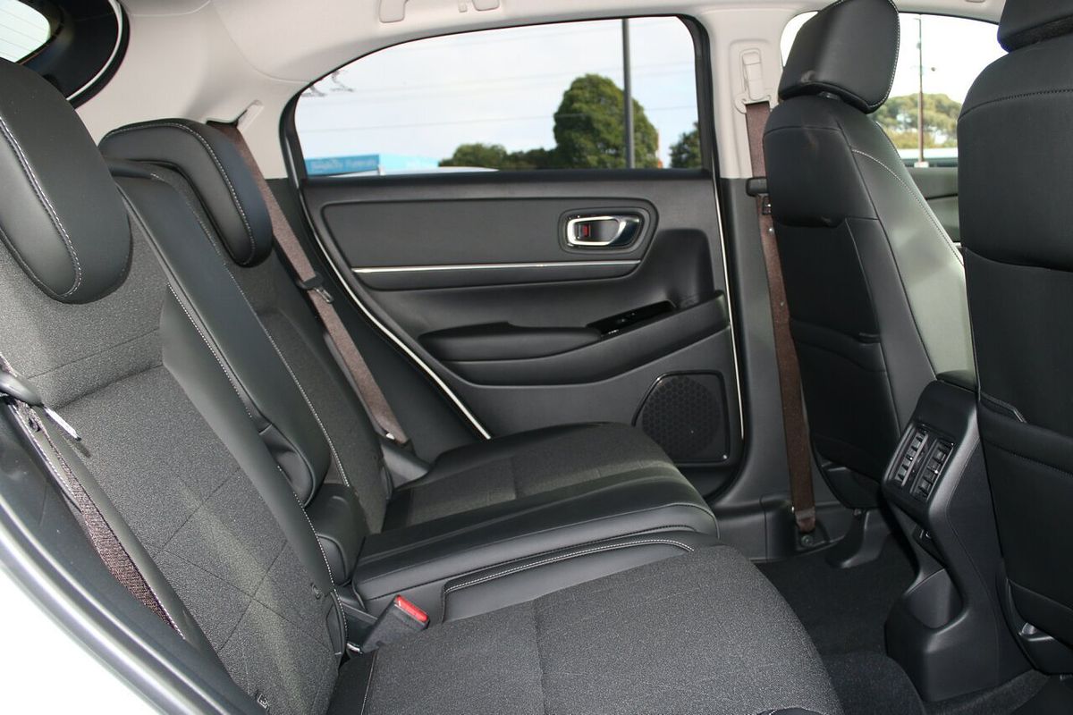 2023 Honda HR-V e:HEV L