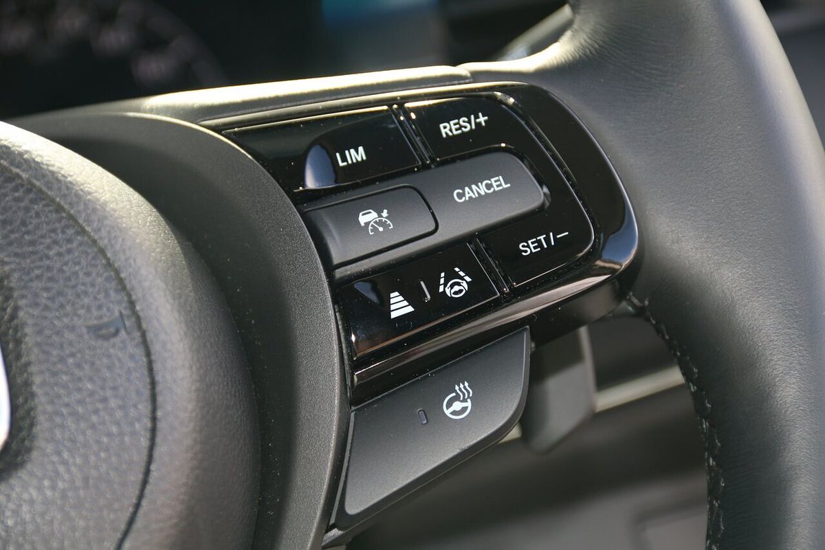 2023 Honda HR-V e:HEV L