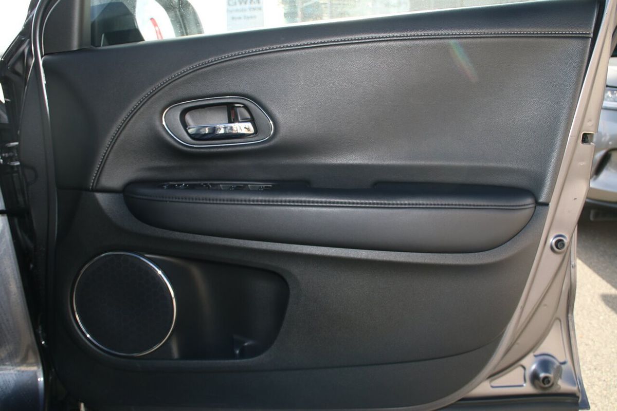 2017 Honda HR-V VTi-L